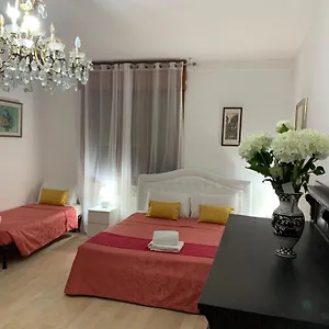 Venice Popular Homestay Mestre
