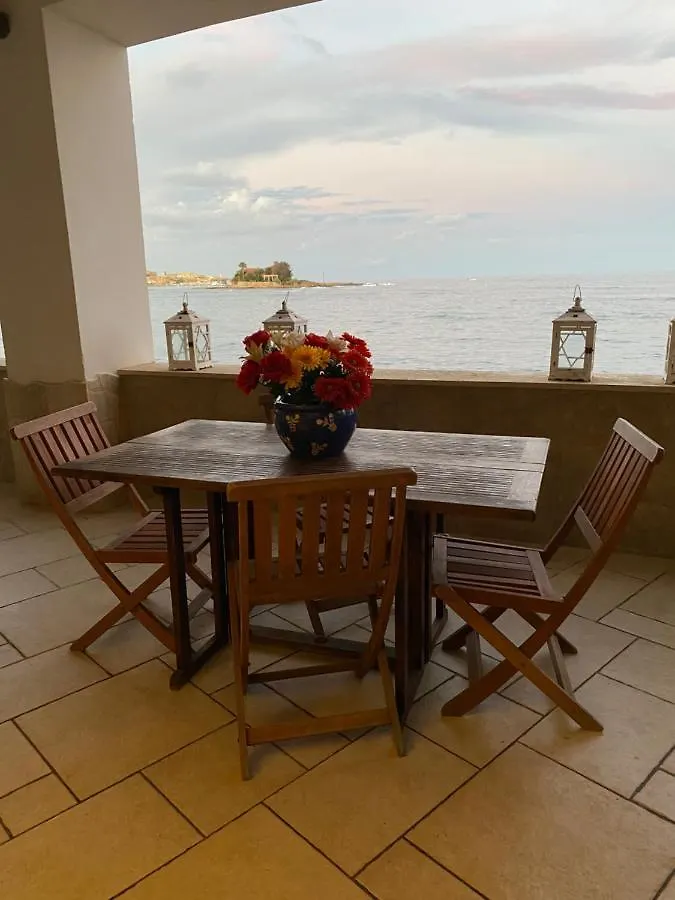 Holiday home Rosa Dei Venti Beach House Marzamemi Italy